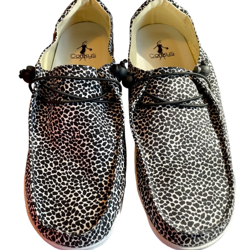 Corkys (Small Black Leopard Print) Kayak Shoe Size 11